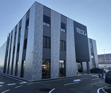 Izgradnja poslovne zgrade - skladišta s aneksom s uredskim i izložbenim prostorom